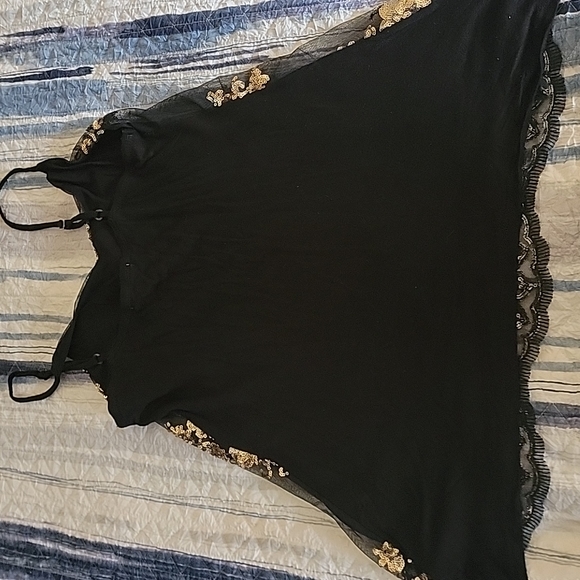 Gorgeous gold sequins tank - Picture 4 of 6